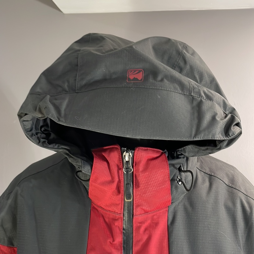 Wind river mens winter coat size large in near new condition.  T-max.  Hyper-Dri - Picture 6 of 17